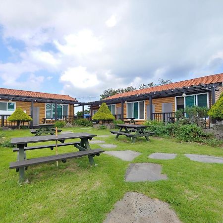 Jeju Oreum Pension ภายนอก รูปภาพ