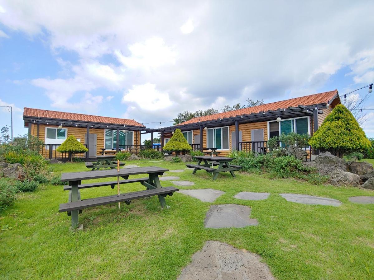 Jeju Oreum Pension ภายนอก รูปภาพ