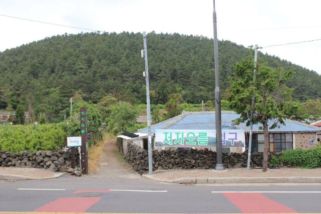 Jeju Oreum Pension ภายนอก รูปภาพ